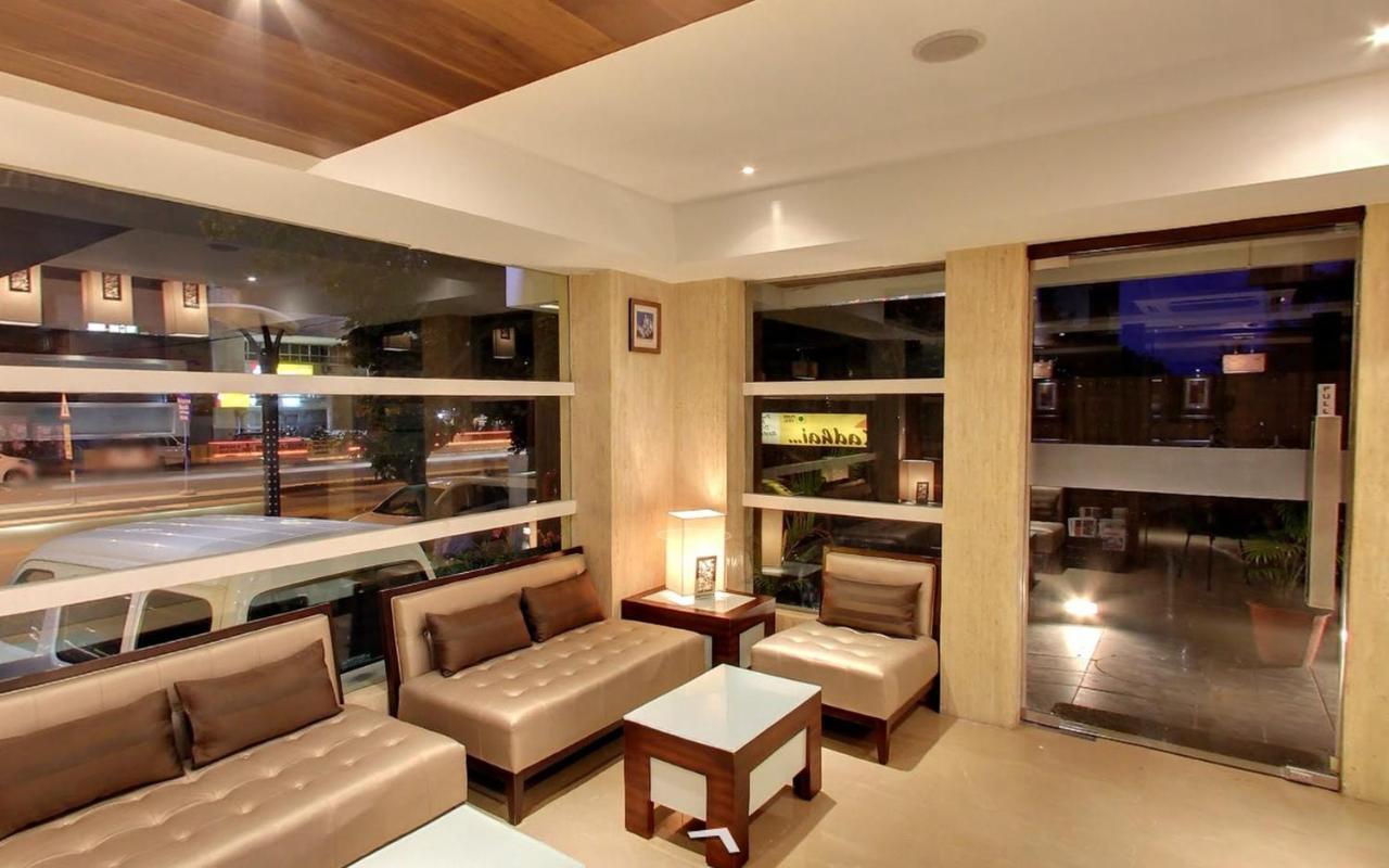 Krios Hotel - Near Sg Highway, Ahmedabad Exterior foto