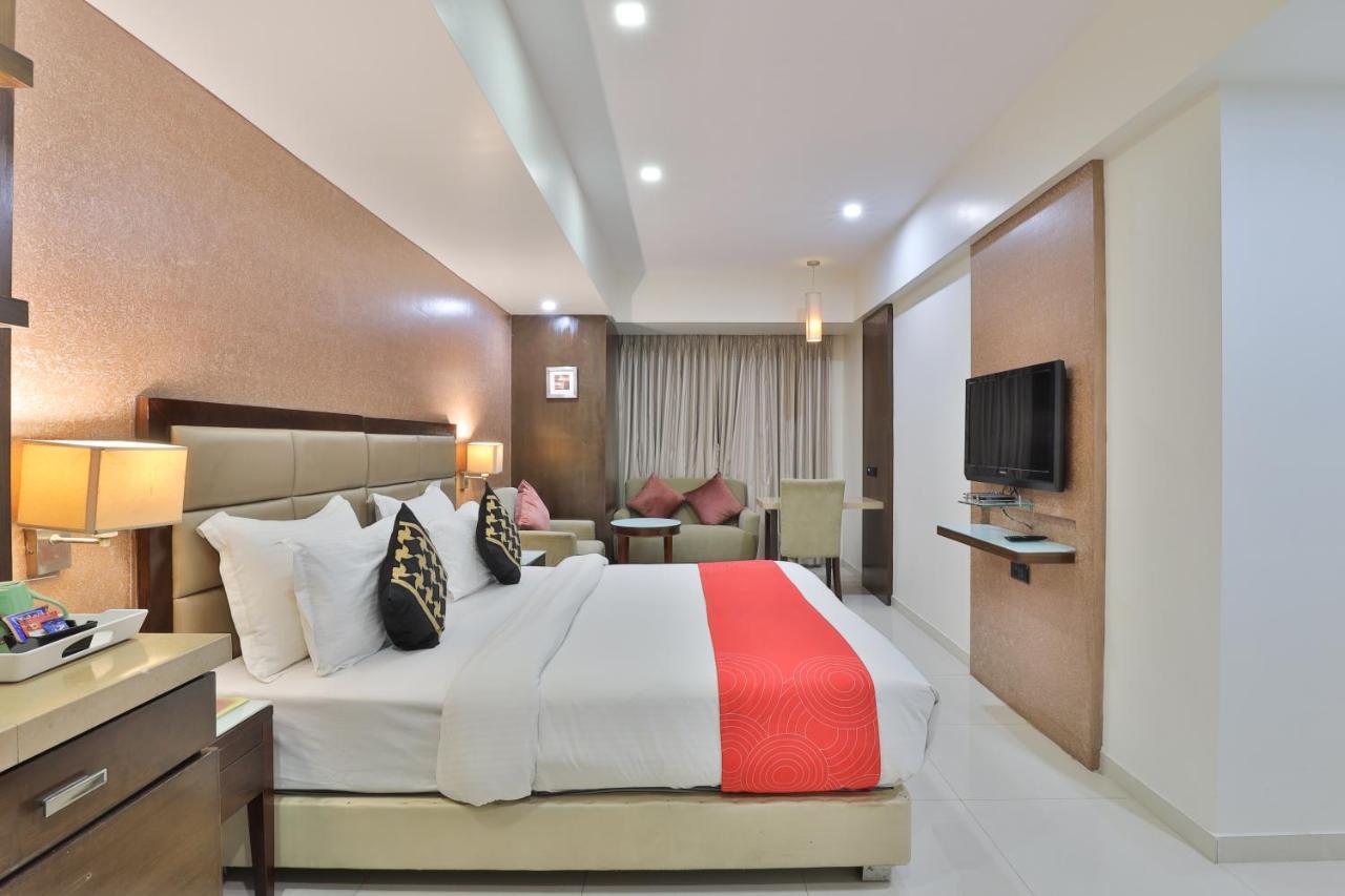 Krios Hotel - Near Sg Highway, Ahmedabad Exterior foto